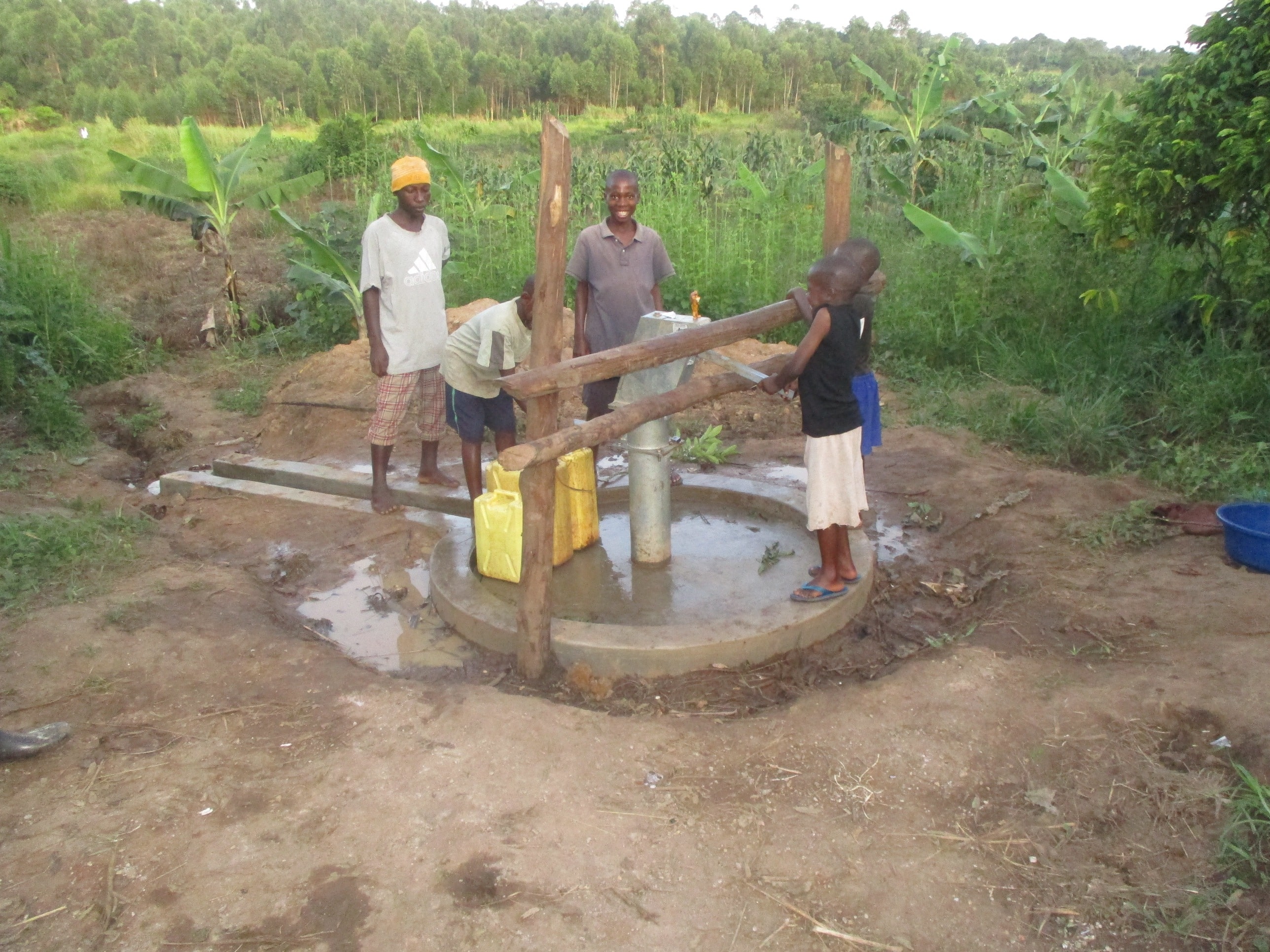 Trinkwasserbrunnen in Kyambulibwa, Uganda